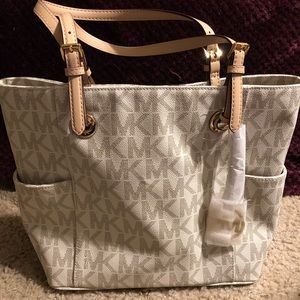 Michael Kors tote